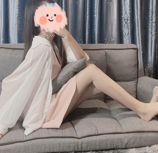 p站反差女孩母犬捆绑系列