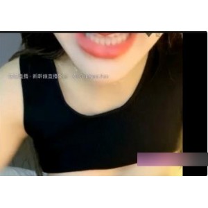 虎牙星秀主播（小辘女）挑战尺度极限，火辣比基尼热舞