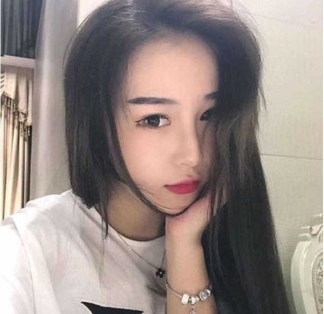 《抖音人气主播杜雨含美足合集，让你心动不已！》