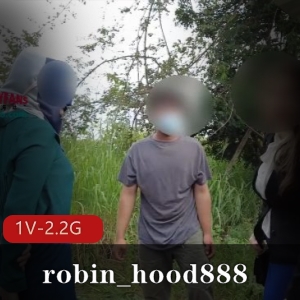 OnlyFans-robin_hood888-挑战户外的超S妻子三人游视频14分钟1.2G