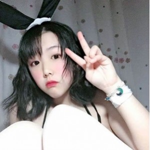 网红奶酪陷阱美女作品