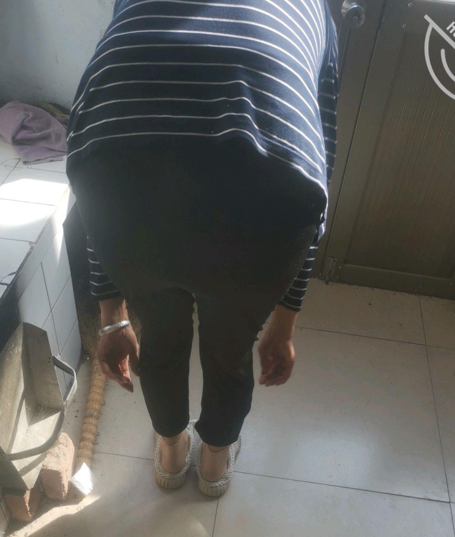 亲子游戏：妈妈给导致关系决裂300MB3V度盘