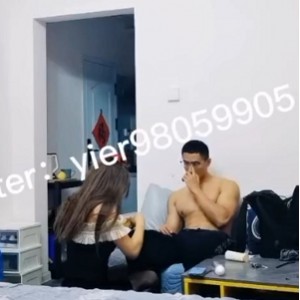 小伊搭讪体育生小鲜肉合集10V+1G