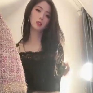 高价定制花椒高颜值主播鱼鱼不甜最新合集16V445M，精彩自娱自乐视频