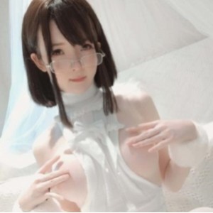 某推COSER小央泽五号房下载1V，高清单片