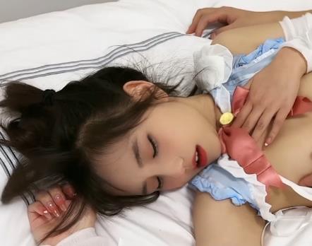 治愈91茄子女神阿雅最新合集1V683M，生病妹妹的X治疗法，22分钟视频