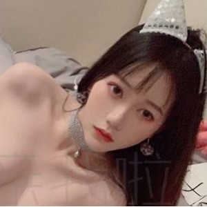 微博网红社保姬魔法秋秋最新精选720M，颜值身材双全，萌萌哒与御姐范兼具