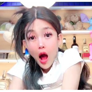 刺青网红深渊巨口善良姐姐最新合集3V2.5G，深海巨兽道具秀