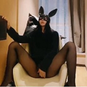 推特知一妹妹三管齐下神图合集5.4G太震撼