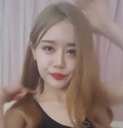 抖猫桃桃变身舞合集50部20G蜜桃风暴