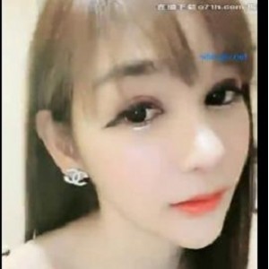 推特胖阿飞多人游系列28部18.9G太值了