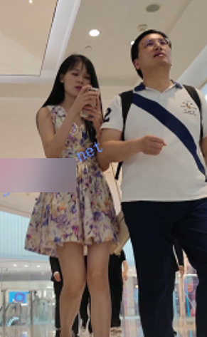 CSCD印花裙美女逛街实录1部685.3MB火辣