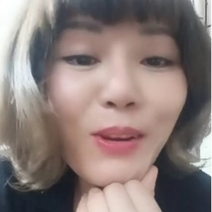 百度张翠花搭讪顾客155V86.6G，丰满熟女贴身蹭蹭