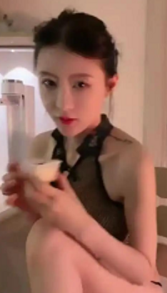 37G塞壬姐姐直播御姐55V诱人内容