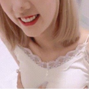 小艺同学私人珍藏2部1.87G高清粉嫩