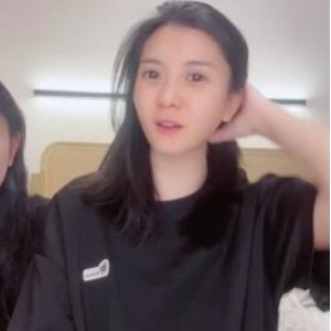 深夜玩伴小艺同学主播合集1.63G10P花样十足