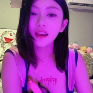 套路直播南京小小绝品老婆1V超火辣800m