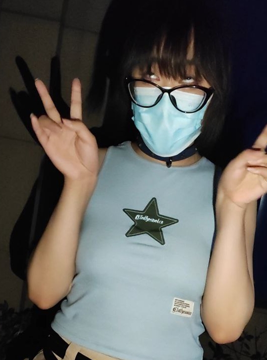 推特崔小蕾驯服日记225部12.6G汁水四溢