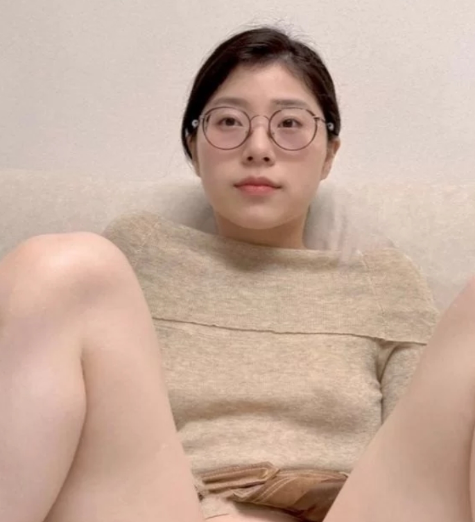 诱惑秦嘉倪私拍网络合集17v446m太火辣