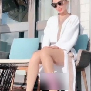 推她艾小青私密互动250部42.5G真会玩