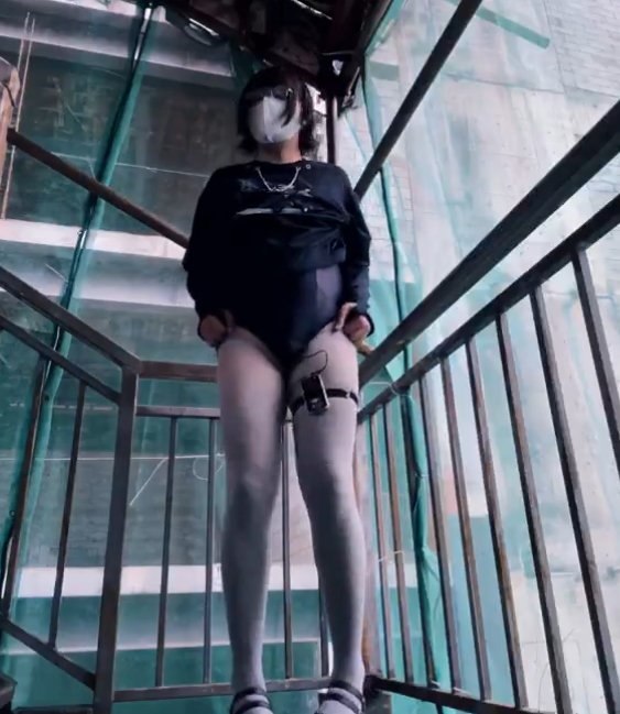 伪娘青芒推特视频21v680M劲爆