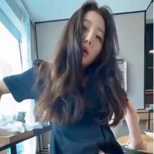 手机吃瓜张津瑜8V完整版450M这身材绝了