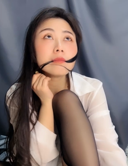 推特勒家美腿御姐舞66部82.5G太顶了